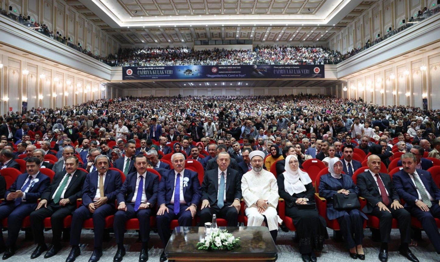 Turqi: Nis Java e Mevlid-i Nebi, në qendër morali i Profetit Muhamed ﷺ
