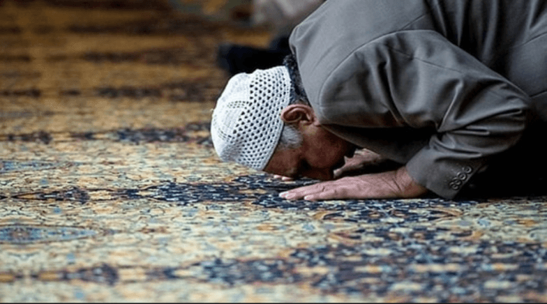 A ka namaz sunet para namazit të jacisë? Nëse ka, a mund të na tregoni argumentet?